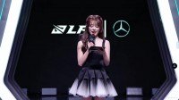 甜美甜美😍iG交手NIP 小钰黑色连衣裙出场